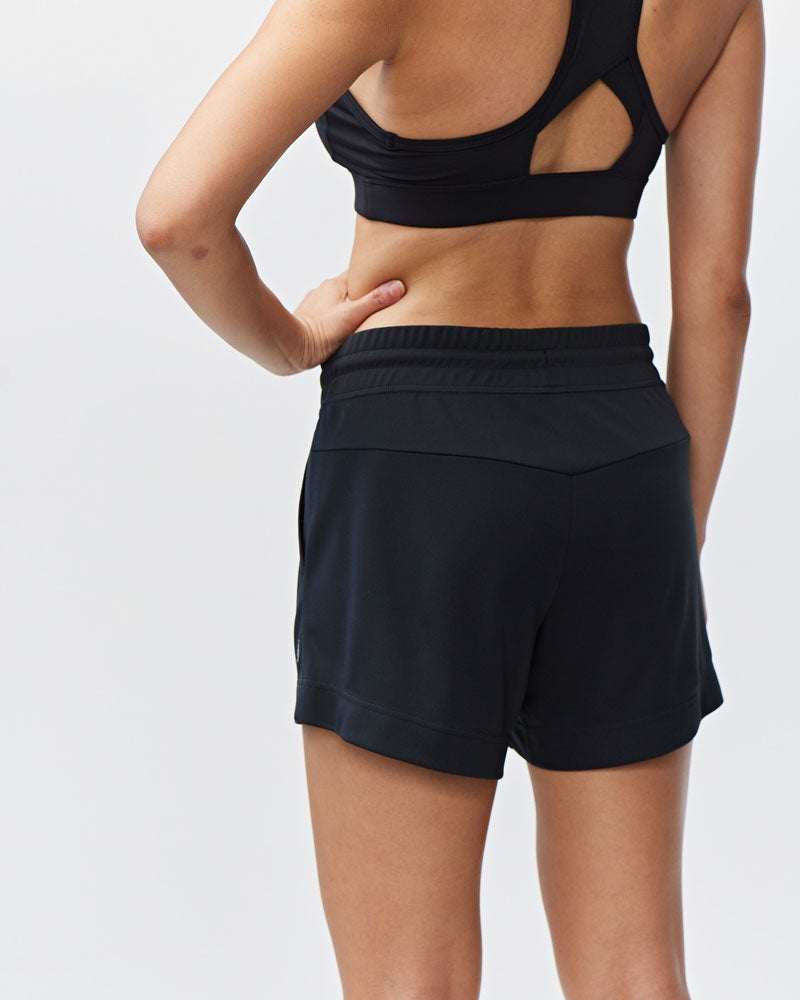 Advance 4.5" Knit Short